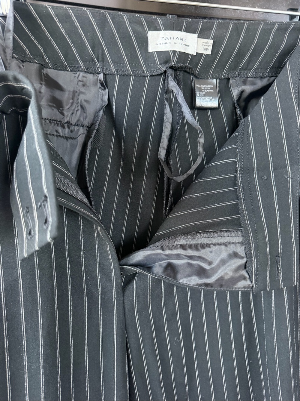 NWT Tahari Arthur S. Levine Black Pinstripe Trousers Dress Pants 20W - Picture 6 of 15
